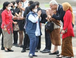 Megawati Kunjungan ke Semarang, Ganjar dan Istri Jemput di Lanumad Ahmad Yani