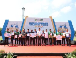 Kejurnas Atletik, Wagub Ingatkan di Lapangan Lawan, di Luar Teman