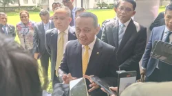 Menteri ESDM Bahlil Lahadalia Buka Suara soal Stok BBM di SPBU Swasta