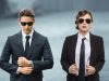 Contoh Prompt Gemini AI untuk Edit Foto Pakai Jas di Lift